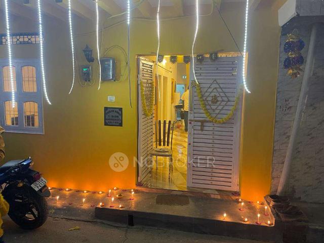 House for sale in Deri