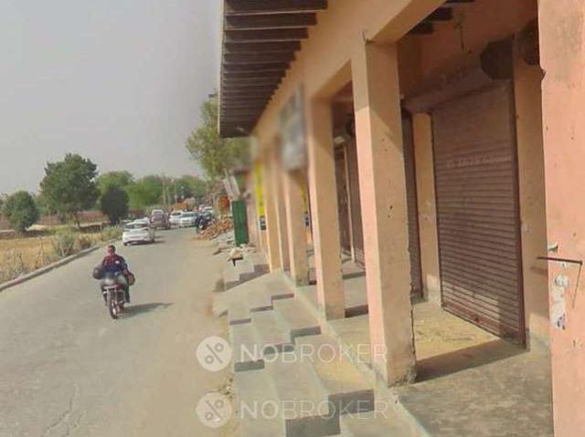 House for sale in North Delhi, Deri