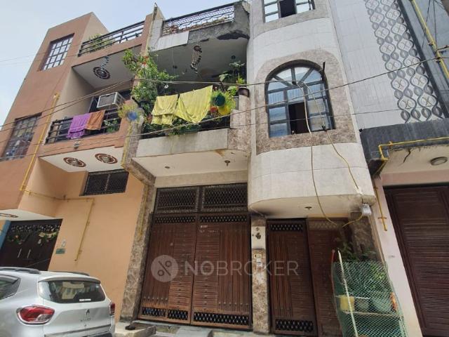 House for sale in West Delhi, Deri