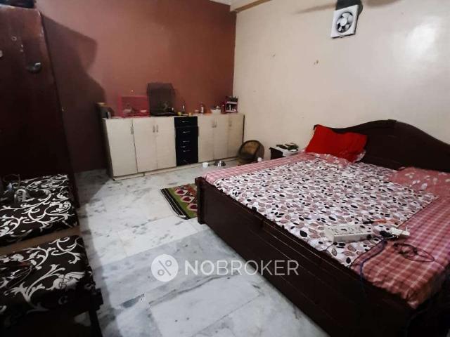House for sale in Central Delhi, Deri