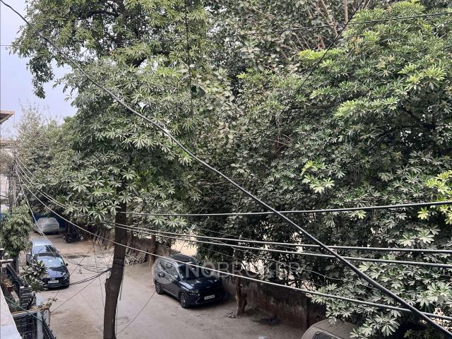 House for sale in Hariana