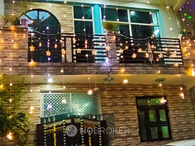 House for sale in Vasundhara - Delhi, Arunachal Pradesh
