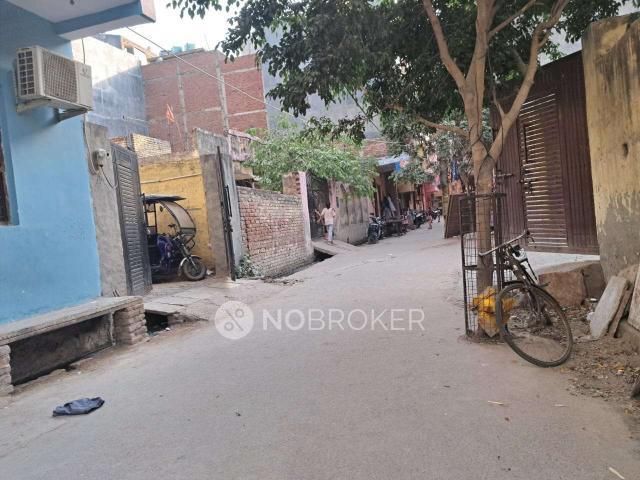 House for sale in East Delhi, Deri