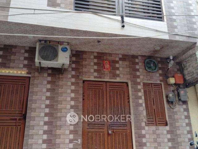 House for sale in Deri