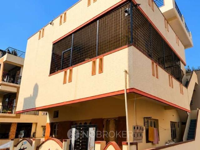 House for sale in Bangalore North, Cox Town - Bangalore