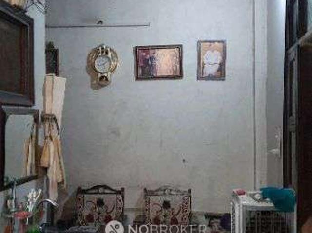 House for sale in Central Delhi, Deri