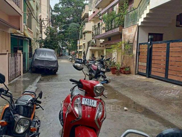 House for sale in Bangalore North, Cox Town - Bangalore