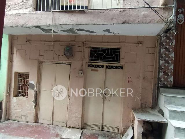 House for sale in North East Delhi, Deri