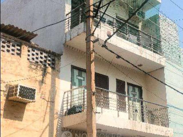 House for sale in North Delhi, Deri