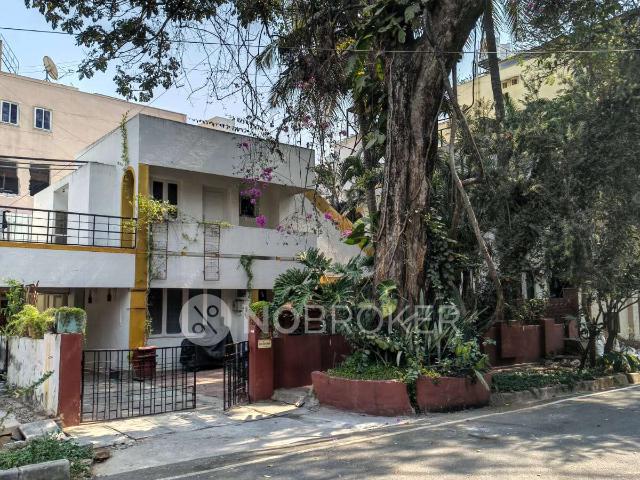 House for sale in Bangalore South, Cox Town - Bangalore