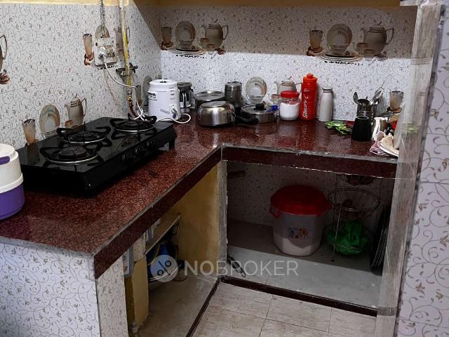 House for sale in East Delhi, Deri