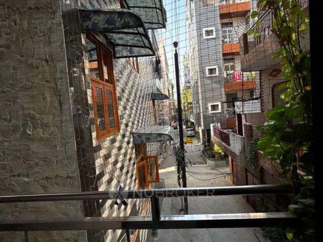 House for sale in South West Delhi, Deri