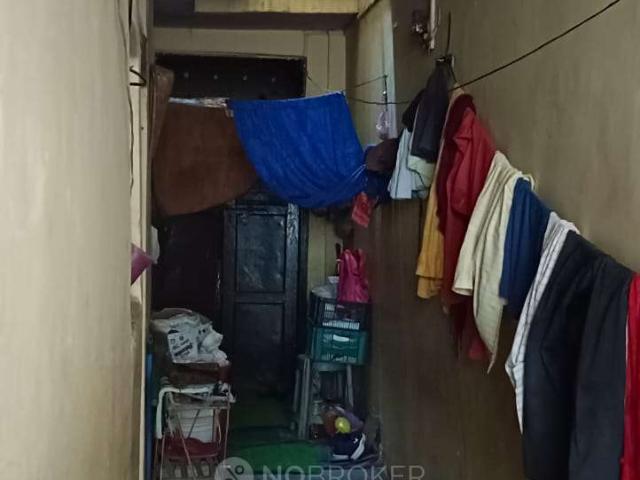 House for sale in East Delhi, Deri