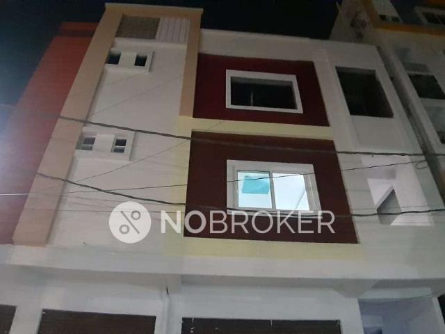 House for sale in Ranga Reddy, Narsingi