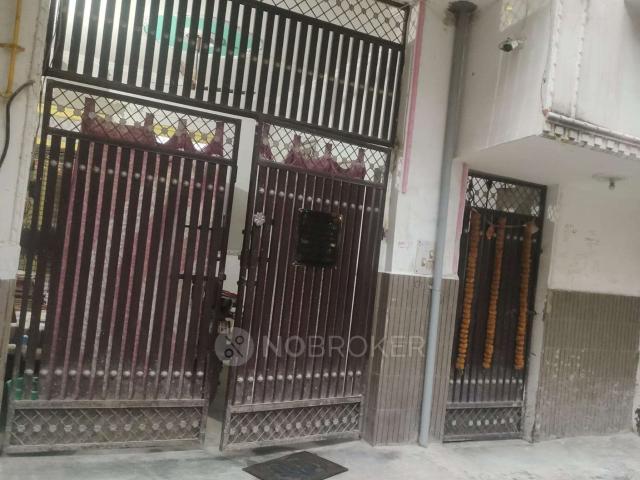 House for sale in West Delhi, Deri
