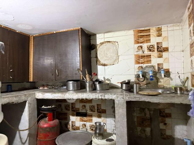 House for sale in Central Delhi, Deri