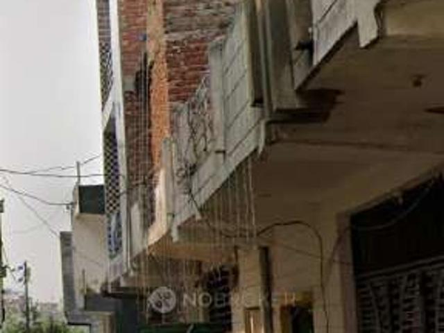 House for sale in Gaur City 2, Gautam Buddha Nagar