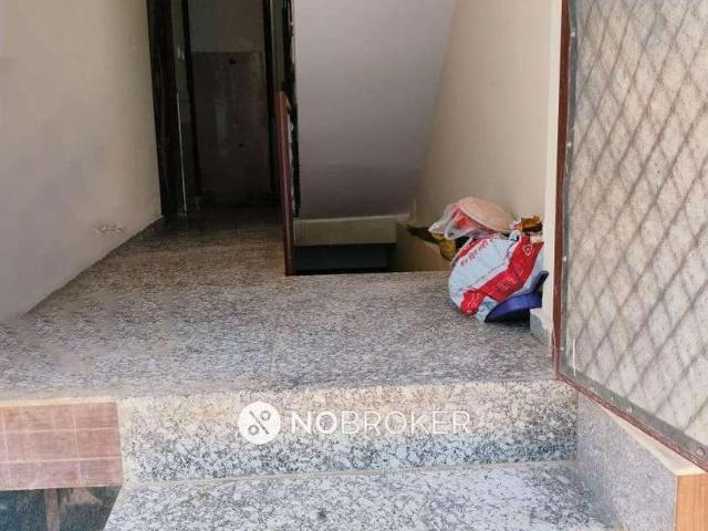 House for sale in South West Delhi, Deri