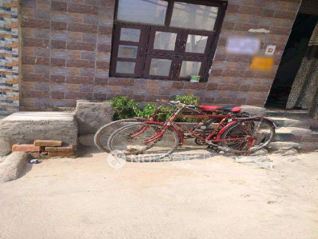 House for sale in South West Delhi, Deri