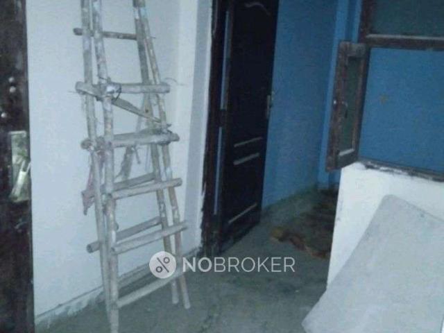House for sale in West Delhi, Deri
