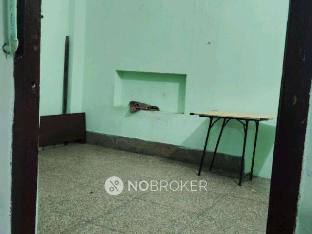 House for sale in West Delhi, Deri