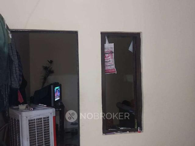 House for sale in West Delhi, Deri