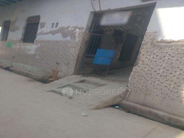 House for sale in North Delhi, Deri