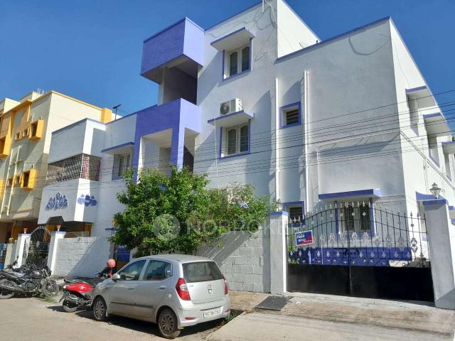 House for sale in Navalur, Siruseri