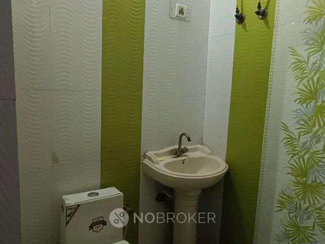 House for sale in Hariana