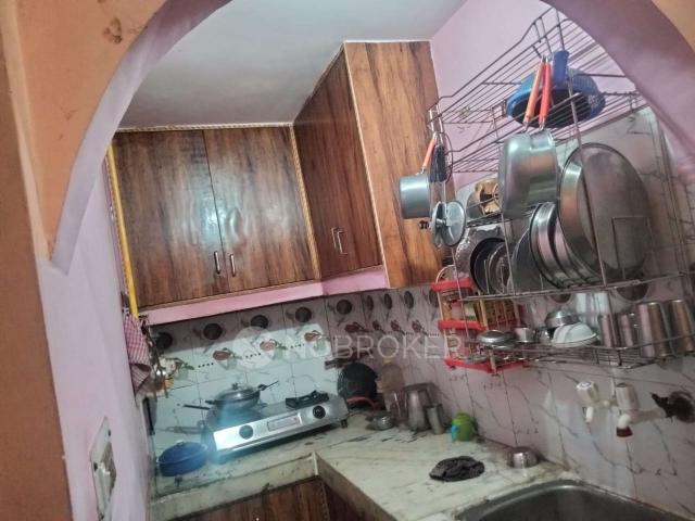 House for sale in West Delhi, Deri
