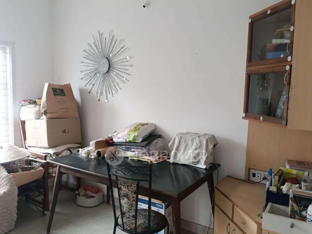 House for sale in Bangalore South, Cox Town - Bangalore