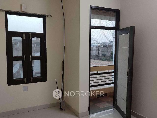 House for sale in Hariana