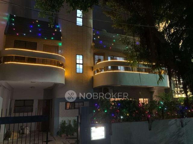 House for sale in North West Delhi, Deri
