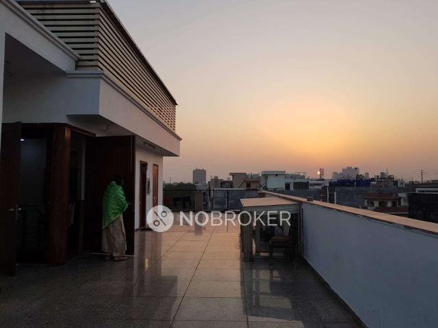 House for sale in East Delhi, Deri