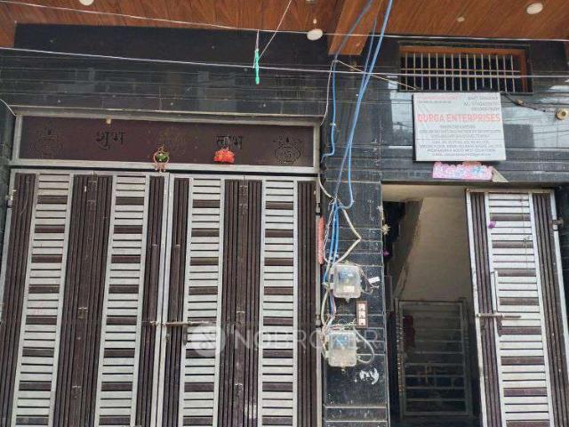 House for sale in North West Delhi, Deri