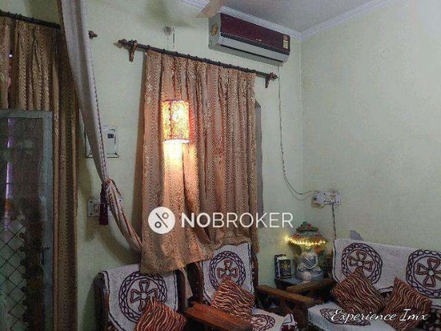 House for sale in Deri