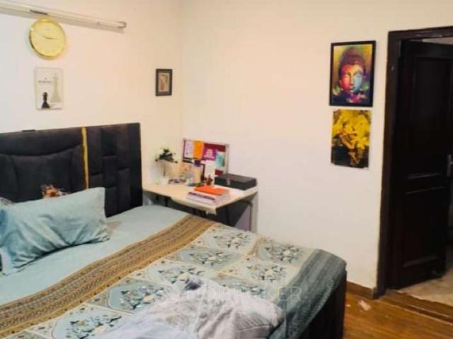 House for sale in West Delhi, Deri
