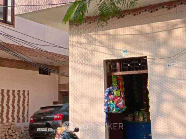 House for sale in North West Delhi, Deri
