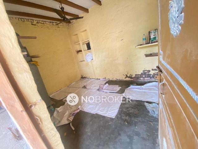 House for sale in North West Delhi, Deri