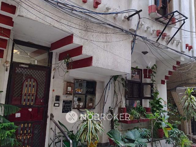 House for sale in North Delhi, Deri