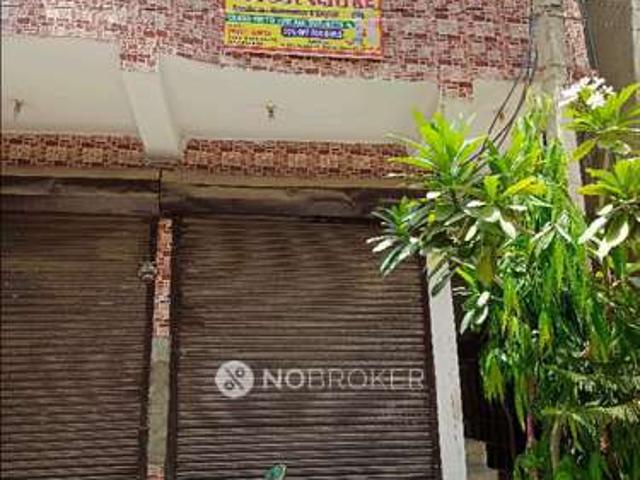 House for sale in North West Delhi, Deri