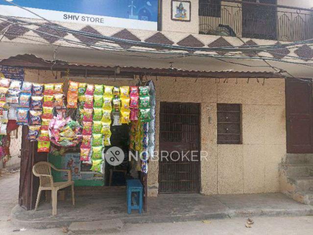 House for sale in North West Delhi, Deri