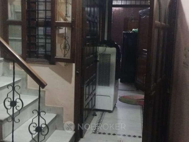 House for sale in Hariana