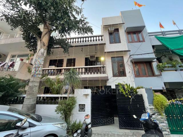 House for sale in Hariana