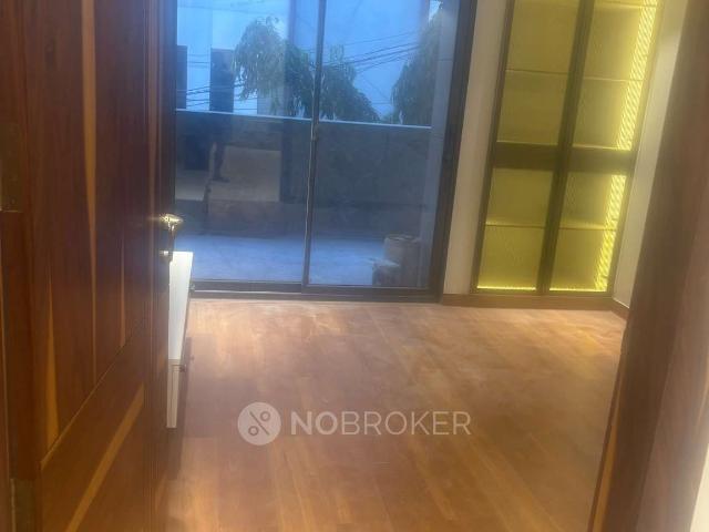 House for sale in Deri