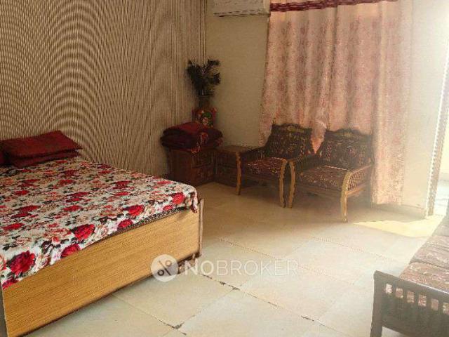 House for sale in Hariana