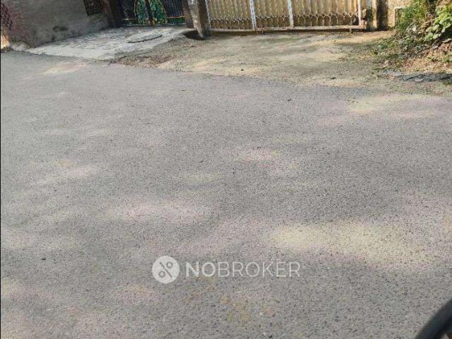 House for sale in Hariana