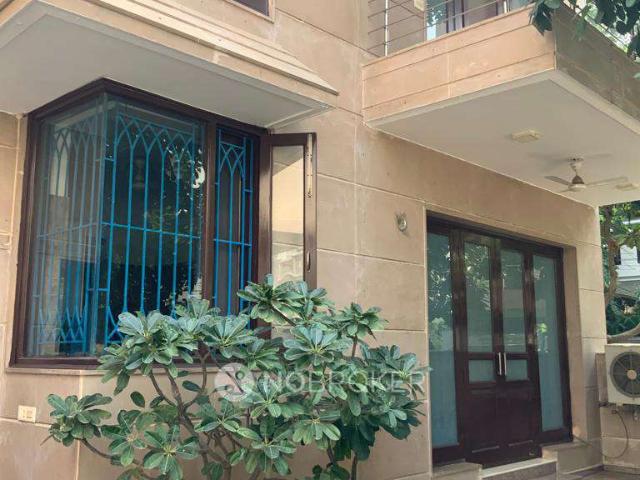 House for sale in Deri