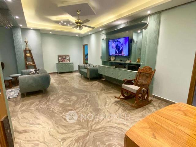 House for sale in Hariana