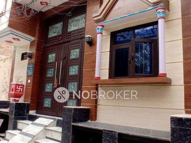House for sale in Hariana